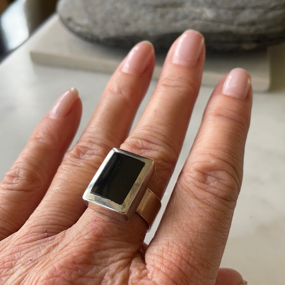 Vintage Christin Wolf Onyx Ring - Picture 8 of 13